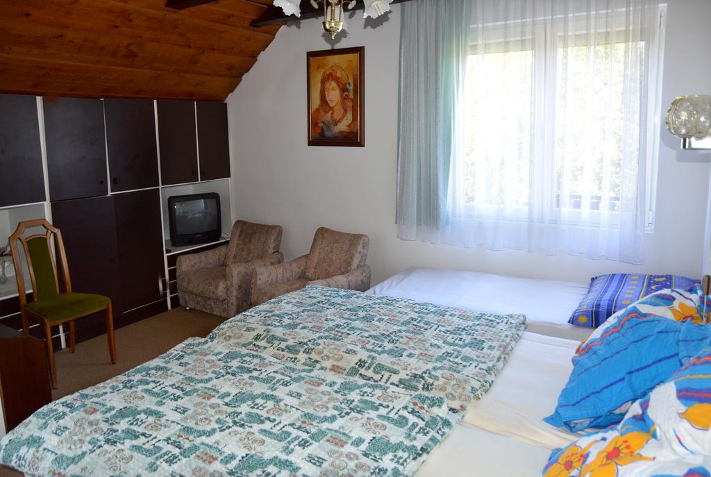 Benedekne Haza Apartment Gyenesdiás Exterior foto